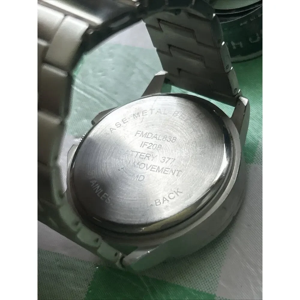 Silver Tone Black Dial Large Men’s Watch